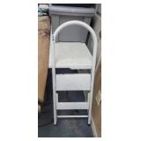 STEP LADDER