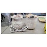 WAX WARMER AND CANISTER