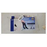 COMPRESSION SOCKS AND ANKLE SLEEVES