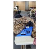 TOTE OF TEENAGE GIRL CLOTHING *SOME WITH TAGS
