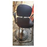 BARBER CHAIR
