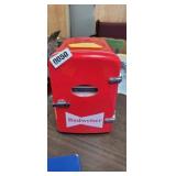 BUDWEISER 6PL FRIDGE *NEEDS CHARGING CORD