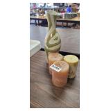 CANDLES AND VASE DECOR