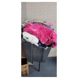 TOTE OF MIXED CLOTHING *SOME WITH TAGS