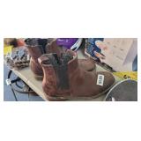 BROWN BOOTS SIZE 11