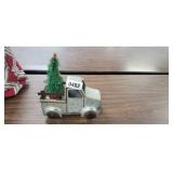 METAL TRUCK WITH TREE DECOR