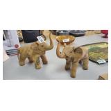 2 ELEPHANTS DECEOR