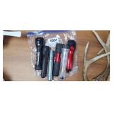 BAG OF FLASHLIGHTS
