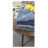 4 PAIRS OF JEANS SIZE 29 AND 30