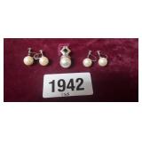 STERLING SILVER / PEARL EARRINGS AND NECKLACE DROP
