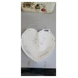 HOME INTERIORS HEART SHAPED WALL POCKET