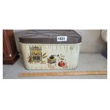 1950s VTG METAL BREADBOX