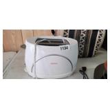 SUNBEAM TOASTER *NEEDS CLEANED