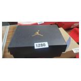 JORDAN SHOES SIZE 8C  (USED)
