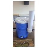 RUBBERMAID DRINKING WATER COOLER