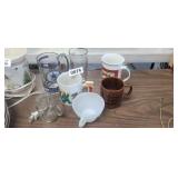 LOT OF GLASSWARE