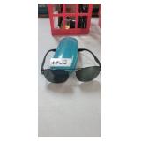 PUGS GEAR SUNGLASSES AND CASE (DOESNT FIT)