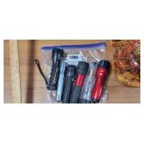BAG OF FLASHLIGHTS *WORK, NEED BATTERIES