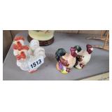 (2) SET OF ROOSTER SALT & PEPPER SHAKERS