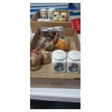 FLAT WITH (4) SETS OF SALT & PEPPER SHAKERS