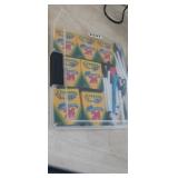 ORGANIZER WITH CRAYONS AND PENS