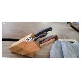 KNIFE BLOCK WITH KNIVES