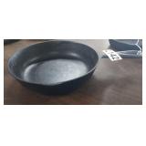 CAST IRON SKILLET #5V