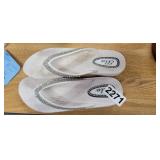 ELLA SLIPPERS, SIZE 8