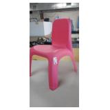 KIDS PLASTIC CHAIR