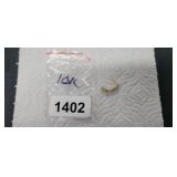 (1) 10K GOLD EARRING .56g