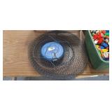 COLLAPSIBLE WIRE FISH BASKET