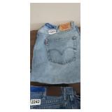 LEVI JEANS SIZE 42X34