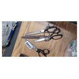 LOT OF (4) SCISSORS