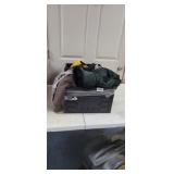 FOLDING TOTE OF MENS TOPS