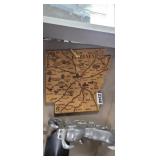 WOOD ARKANSAS BOARD DECOR