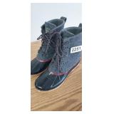 G.H BASS WOMENS BOOTS SIZE 8M