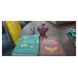 2 SPELL BOOKS, JAR AND GEM