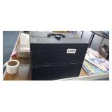 MAKEUP CASE, WITH MAKEUP