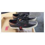 LEVI SHOES SIZE 10.5 *NEW