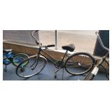 VINTAGE SCHWINN BIKE *NEEDS TIRES