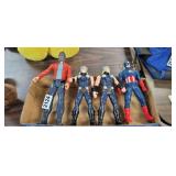 4 ACTION FIGURES