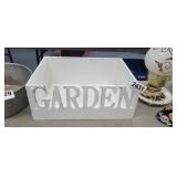 WHITE GARDEN BOX