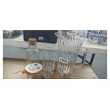 PLASTIC PITCHER, GLASS LOT