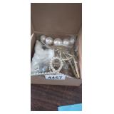 BOX OF (4) HAIR CLAWS