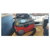 WORKING CRAFTSMAN 4 GALLON SHOP VAC, GENTLY USED