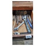 LOT OF CRECENT WRENCHES