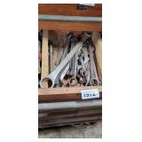 LOT OF WRENCHES
