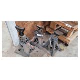 (2) PITTSBURGH 3 TON JACK STANDS (1) 2 TON JACK ST