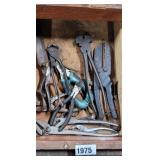LOT OF CUTTING TOOLS