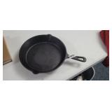OZARK TRAIL 10in CAST IRON SKILLET